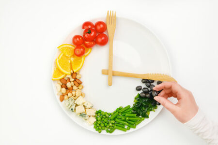 Trying intermittent fasting to lose weight naturally